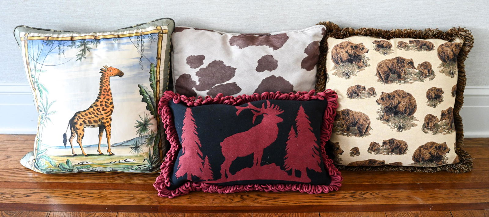 (4) DECORATIVE ANIMAL PRINT THROW PILLOWS (1 of 5)