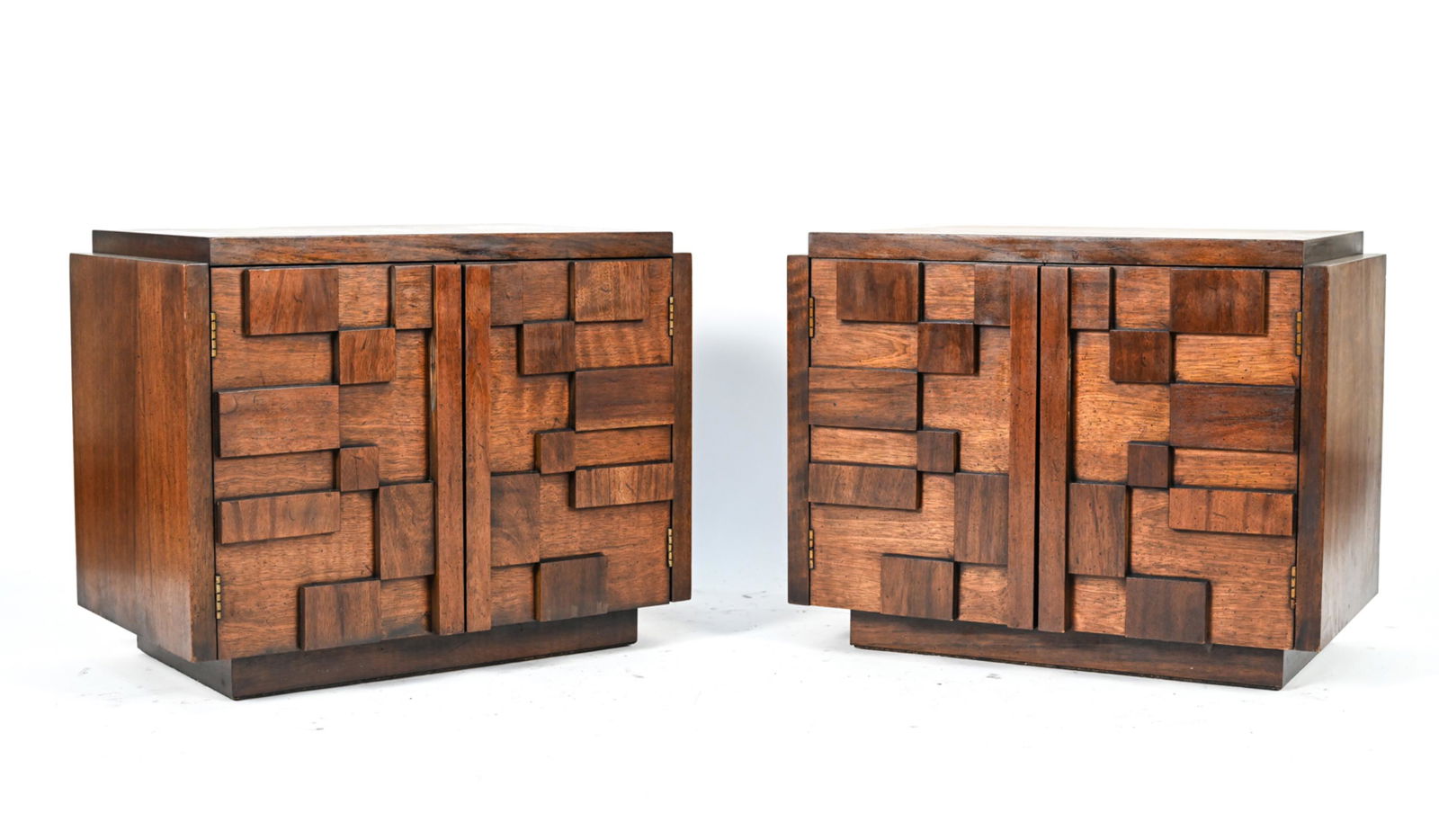 LANE WALNUT "BRUTALIST" PAIR OF NIGHTSTANDS (1 of 14)