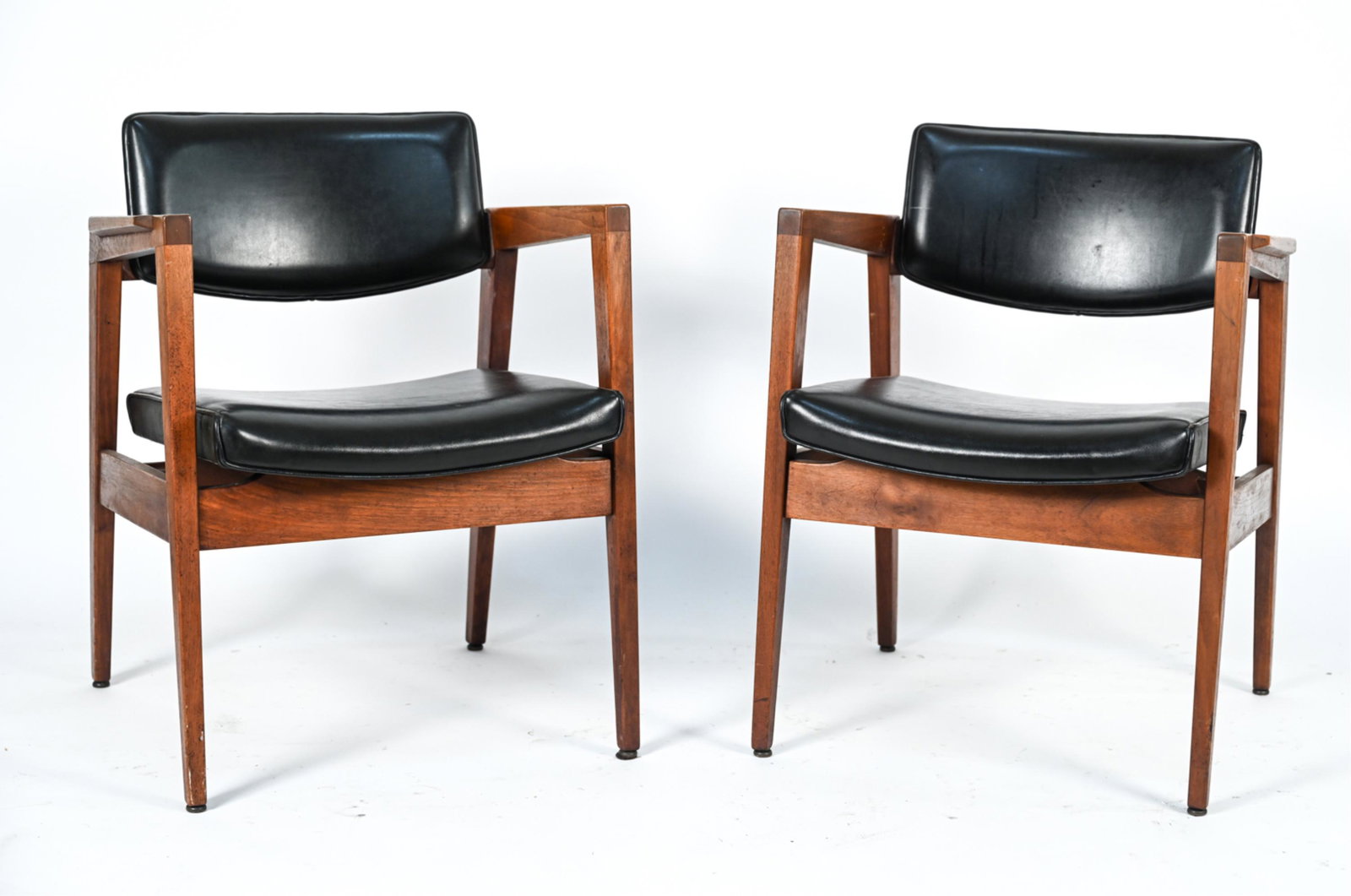 PAIR OF GUNLOCKE SIGNED WALNUT ARMCHAIRS (1 of 17)