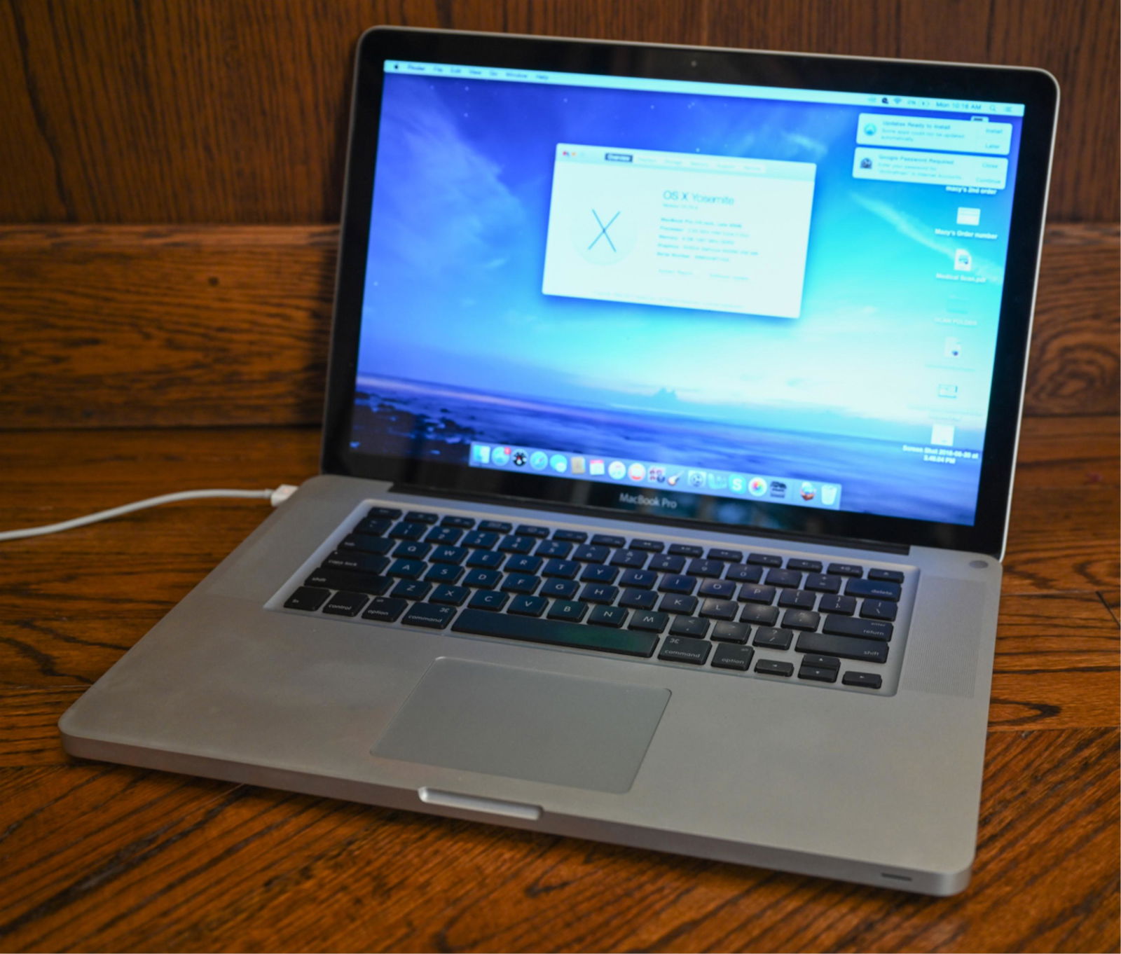 MAC BOOK PRO (1 of 6)