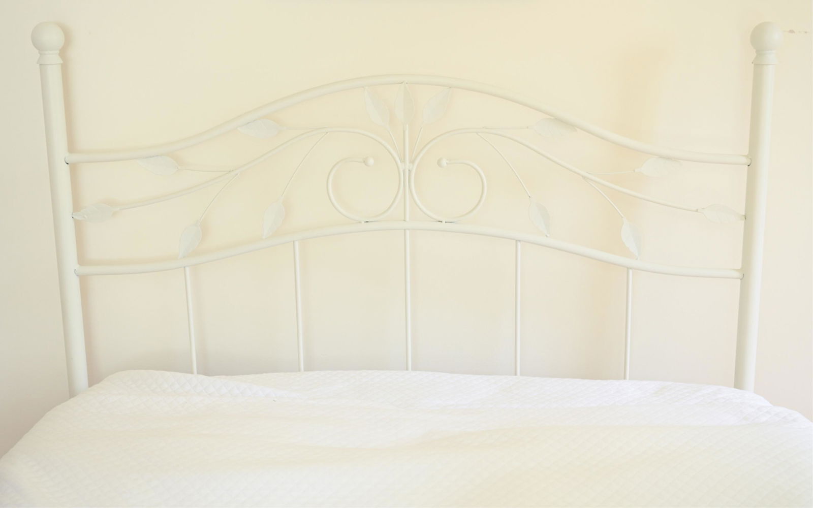 WHITE METAL HEADBOARD BED FRAME (1 of 6)