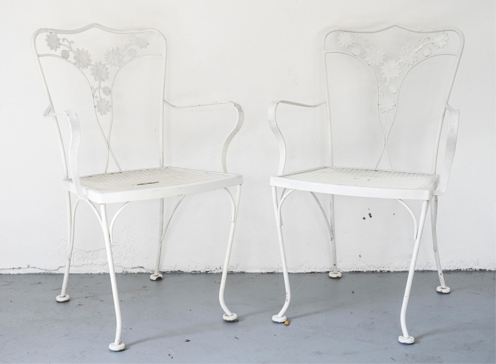 PAIR OF WHITE PAINTED IRON OUTDOOR ARMCHAIRS (1 of 13)