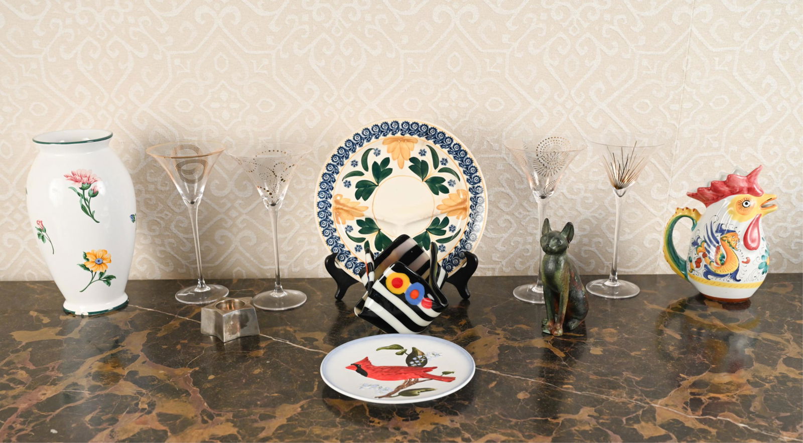 DECORATIVE GROUPING INCL. BARWARE (1 of 20)