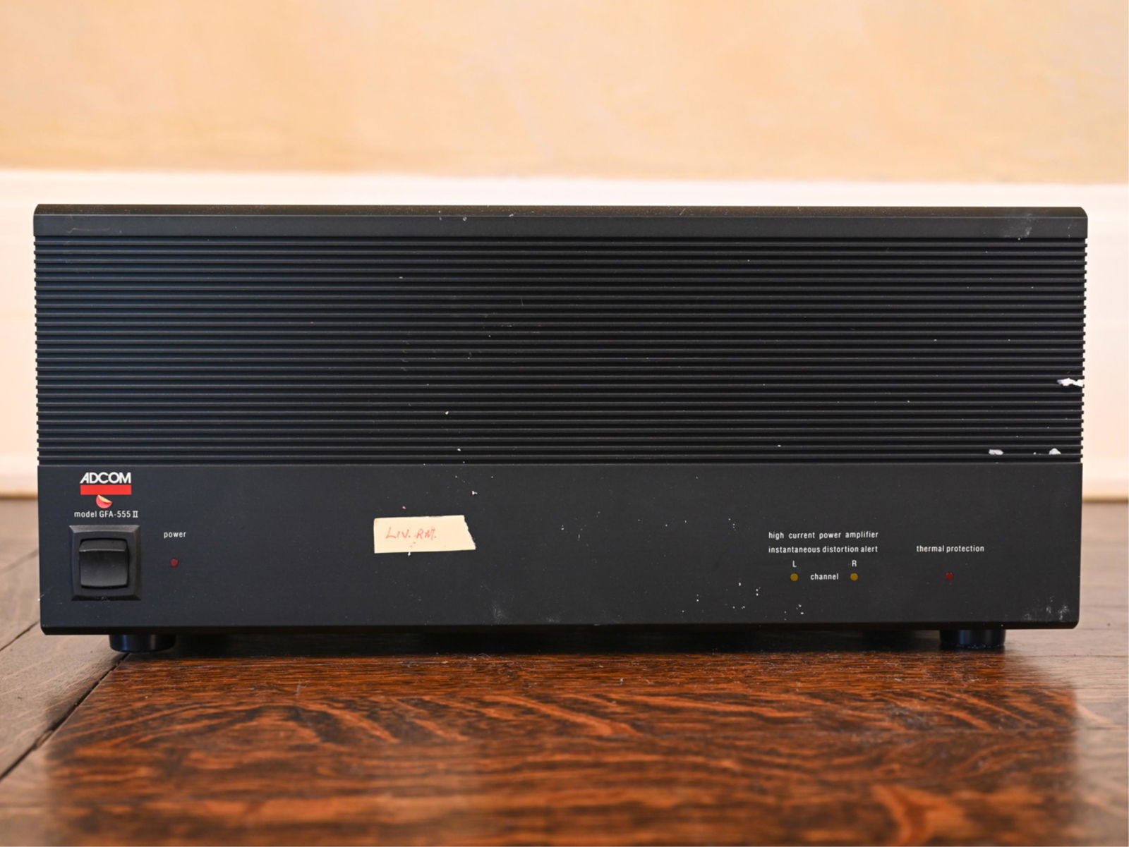ADCOM MODEL GFA-555 II HIGH CURRENT POWER AMP (1 of 9)