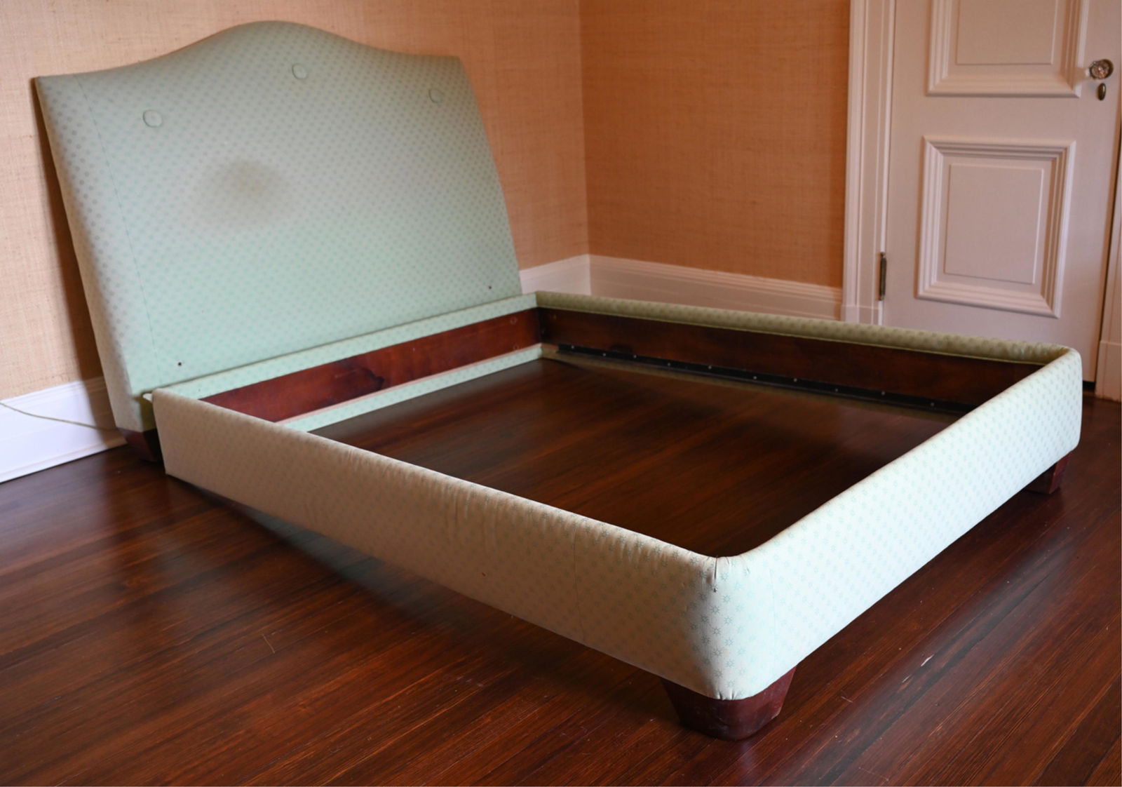 DONGHIA BED FRAME FOR REUPHOLSTERY (1 of 10)