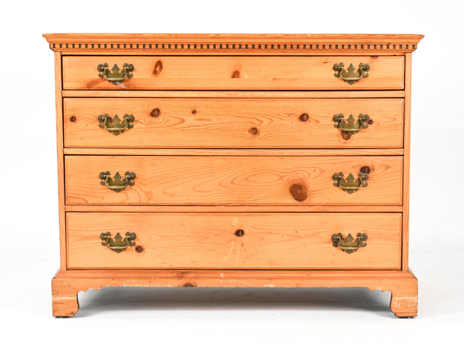VINTAGE KNOTTY PONDEROSA PINE CHEST OF DRAWERS (1 of 12)