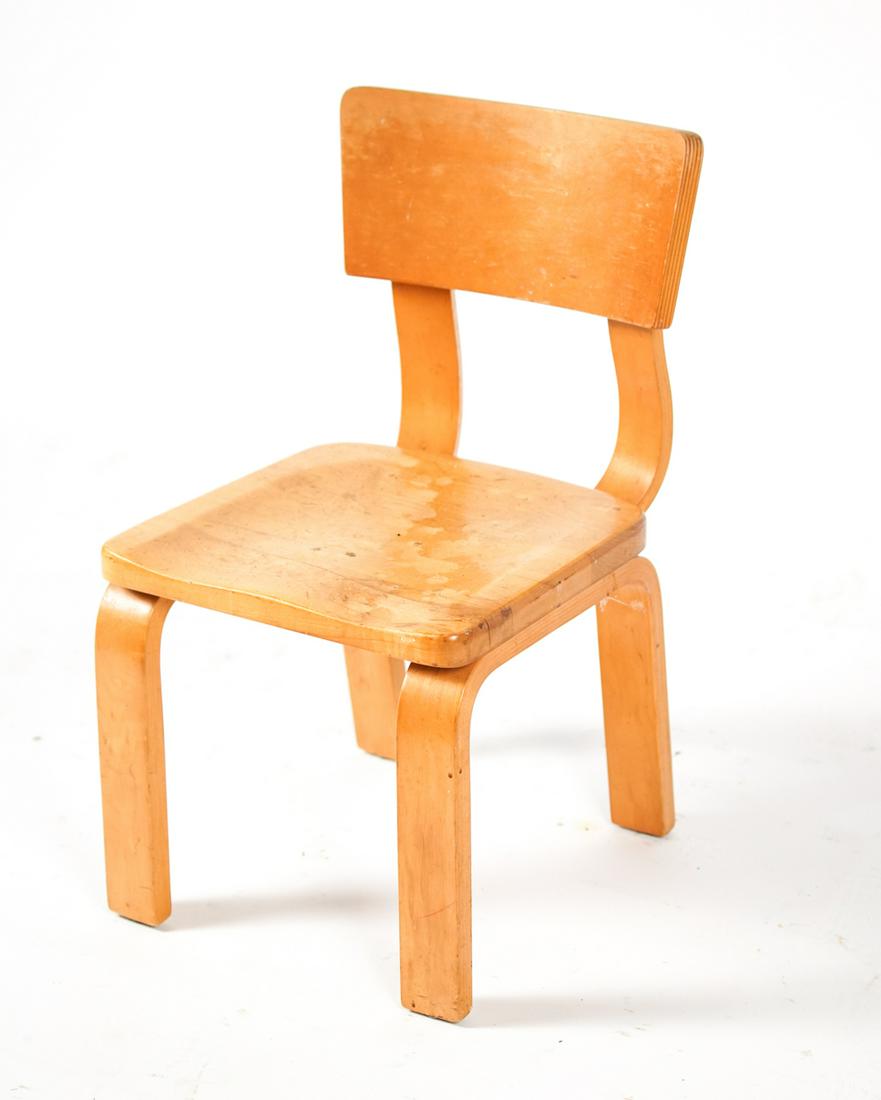 THONET BENTWOOD CHILD’S CHAIR: Labeled Thonet underneath. Dimensions: H 23” x W 13” x D 15” x SH 12” Condition: Water stains and finish wear. Crack to seat, chip to edge. Signs of age and use. 00067