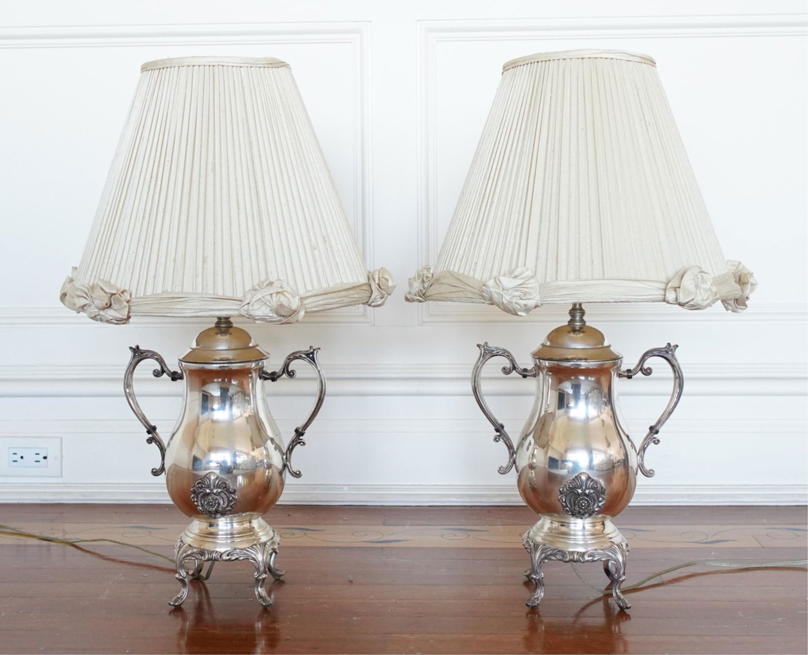 PAIR OF SILVERPLATE SAMOVAR FORM TABLE LAMPS (1 of 13)