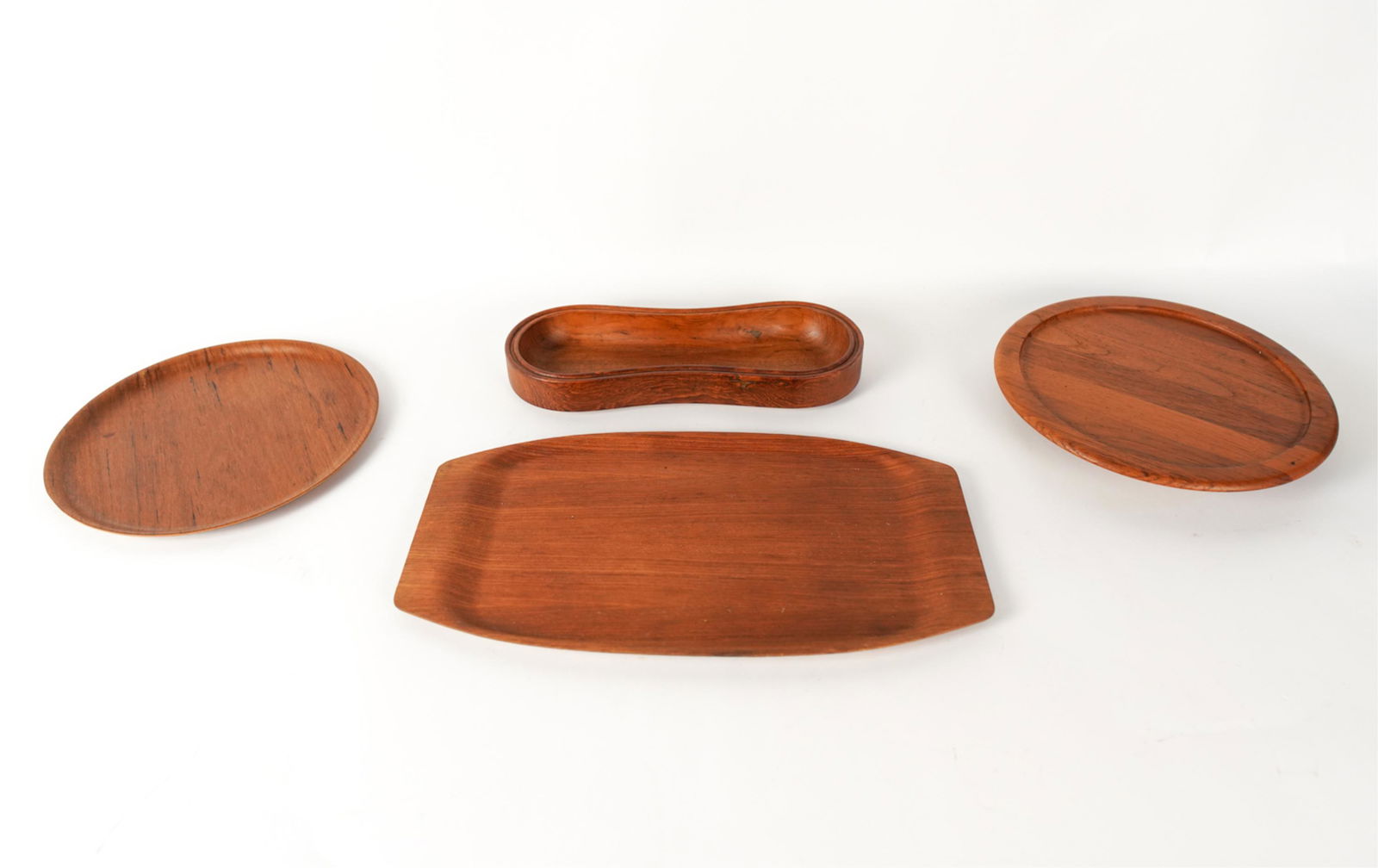 (4) MID-CENTURY SCANDINAVIAN TEAK PLATTERS (1 of 11)