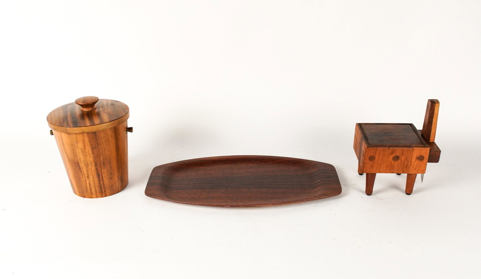 VINTAGE JAPANESE WOOD MINIATURE BUTCHER BLOCK ETC. (1 of 11)