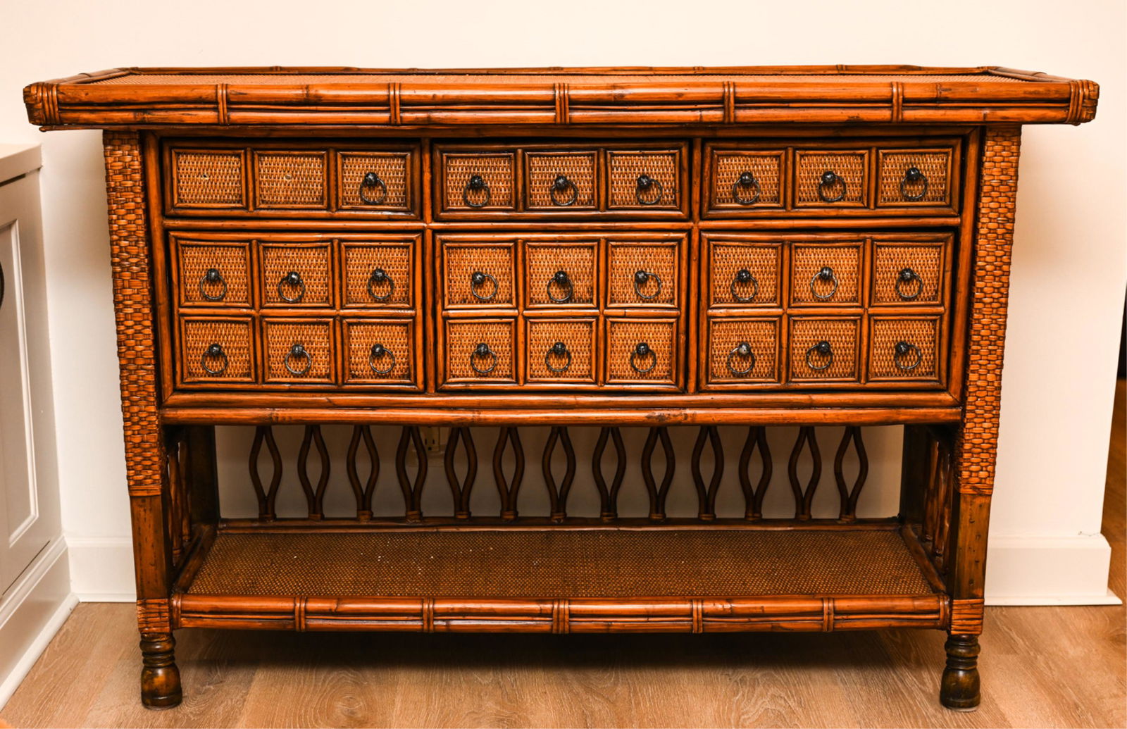 PALACEK CHINESE STYLE WICKER CHEST (1 of 13)