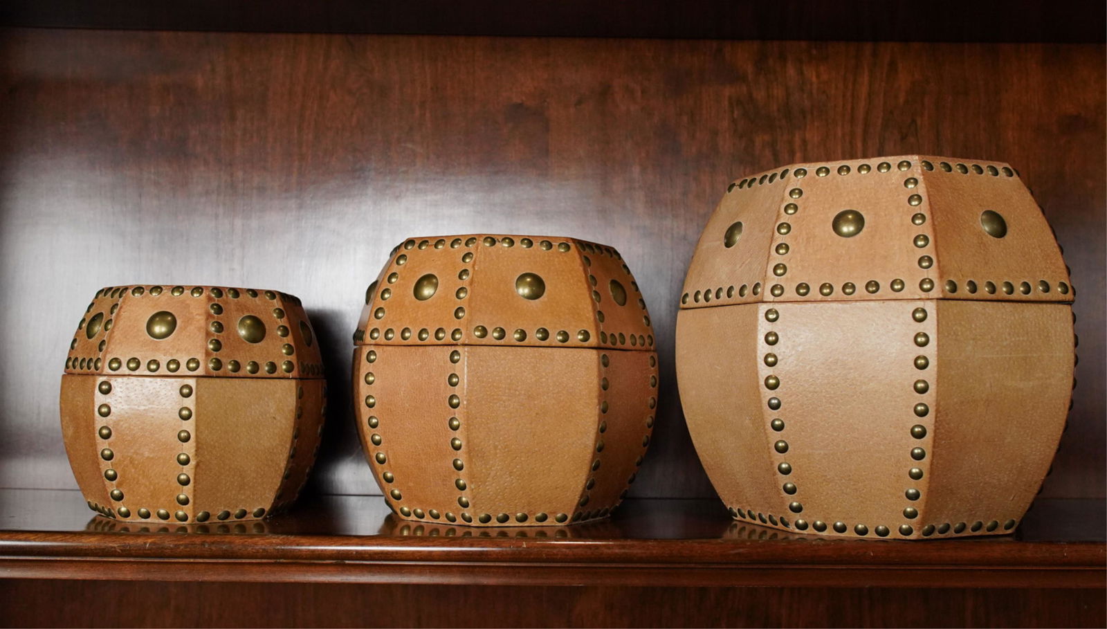 (3) GLOBAL VIEWS GRADUATED BOXES (1 of 11)