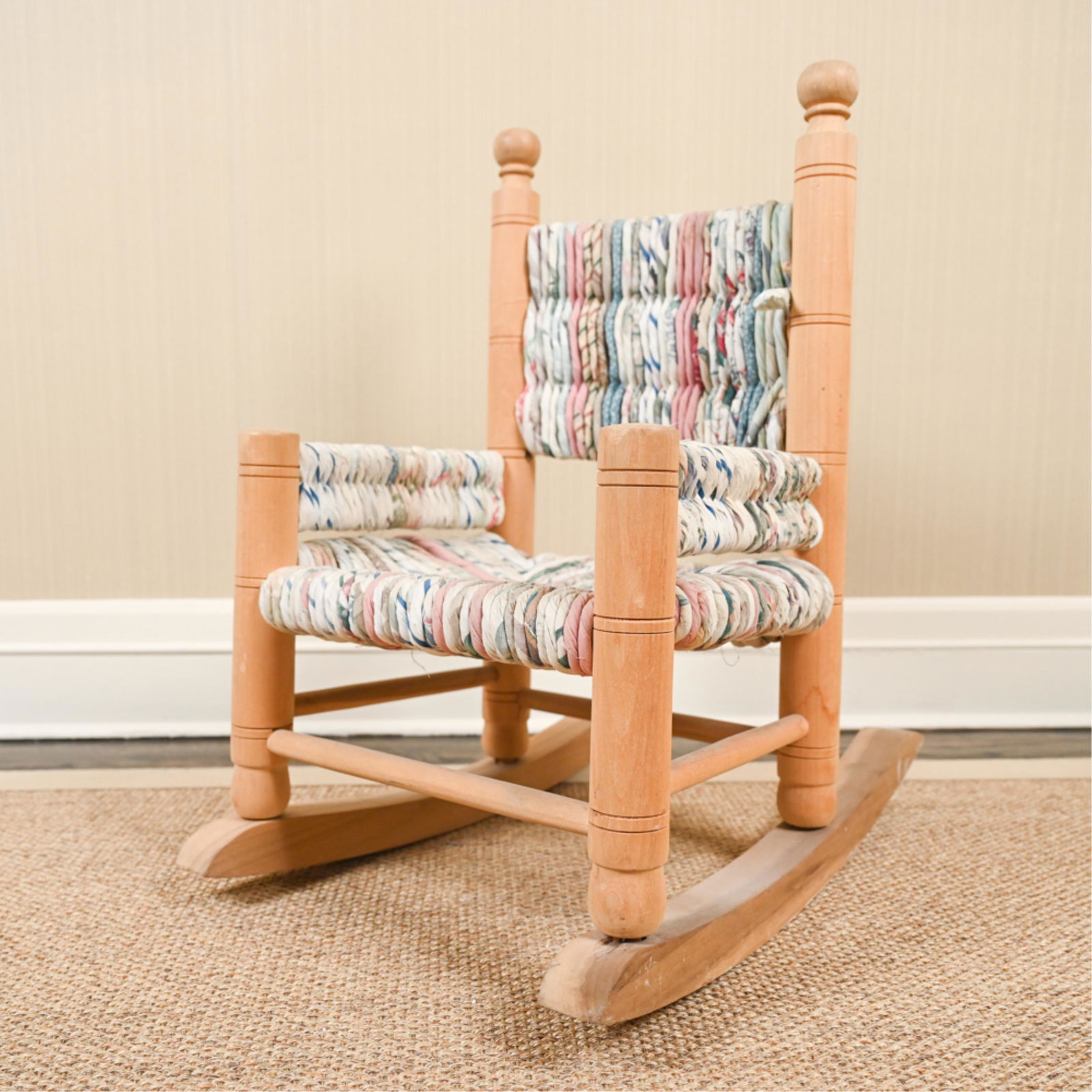 CONTEMPORARY SHAKER STYLE CHILDS ROCKING CHAIR (1 of 13)