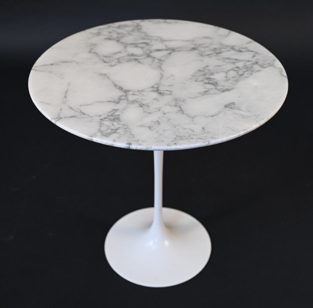TULIP SIDE TABLE WITH MARBLE TOP (1 of 6)
