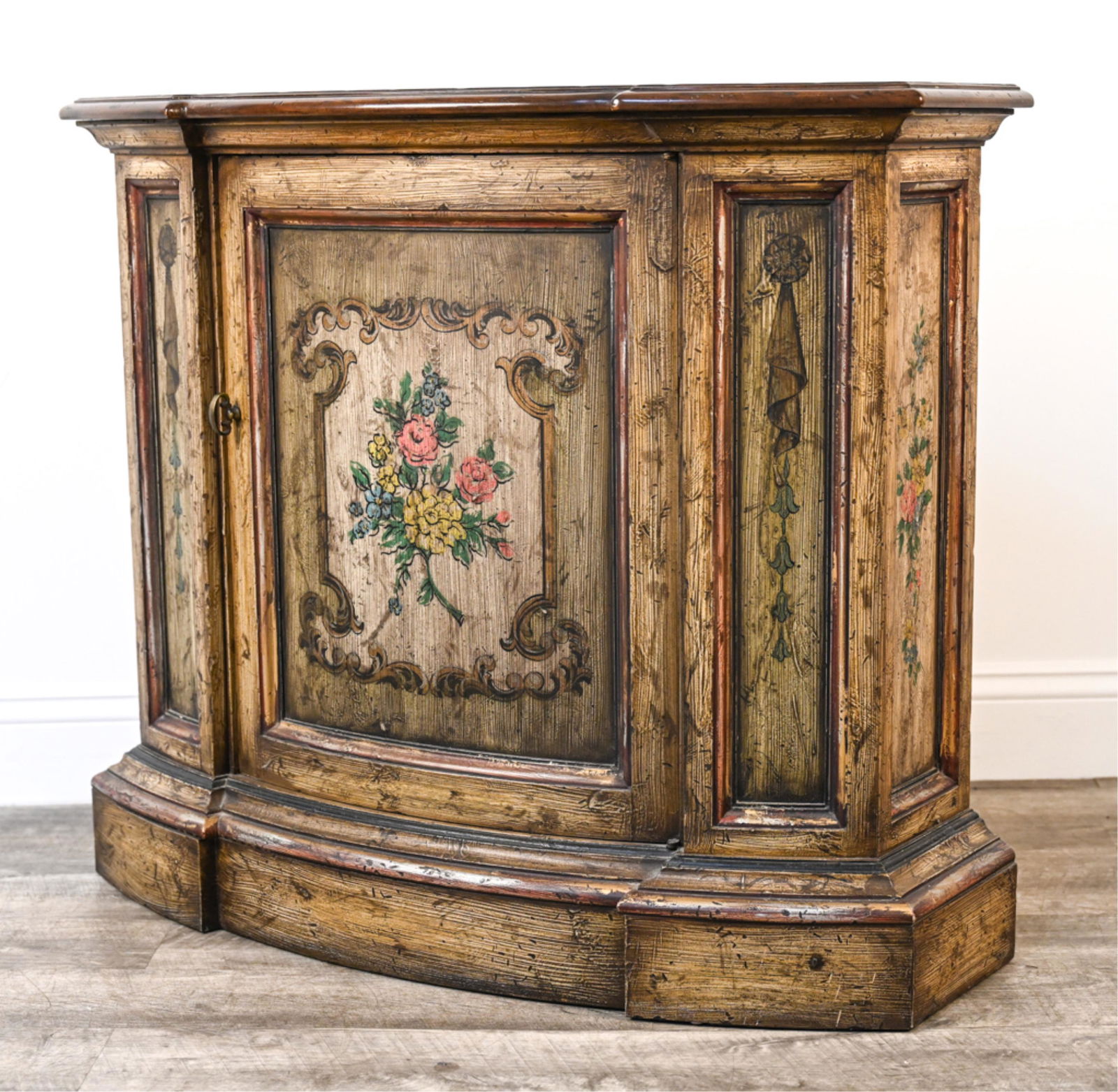 CONTEMPORARY SHABBY CHIC PAINTED BAR CABINET (1 of 15)