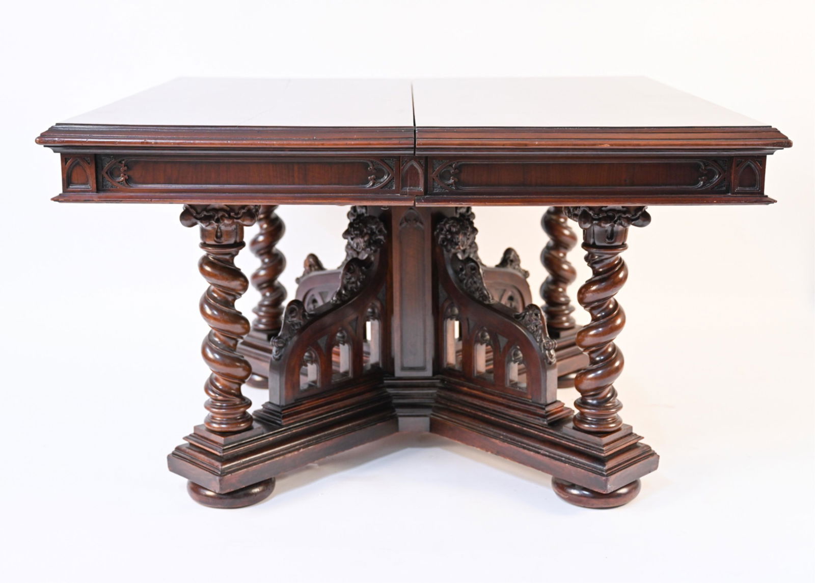 FRENCH GOTHIC REVIVAL CARVED WOOD DINING TABLE (1 of 20)