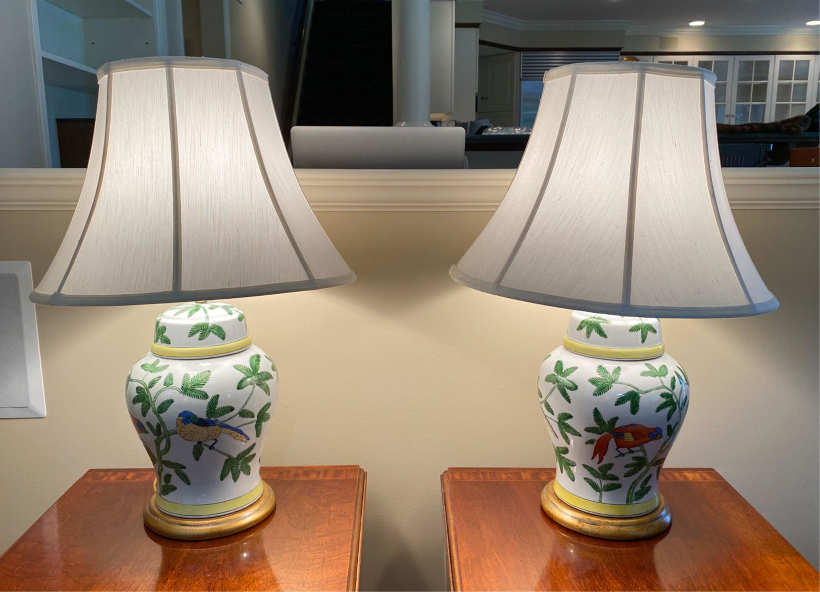 PAIR OF PORCELAIN GINGER JAR FORM LAMPS (1 of 10)