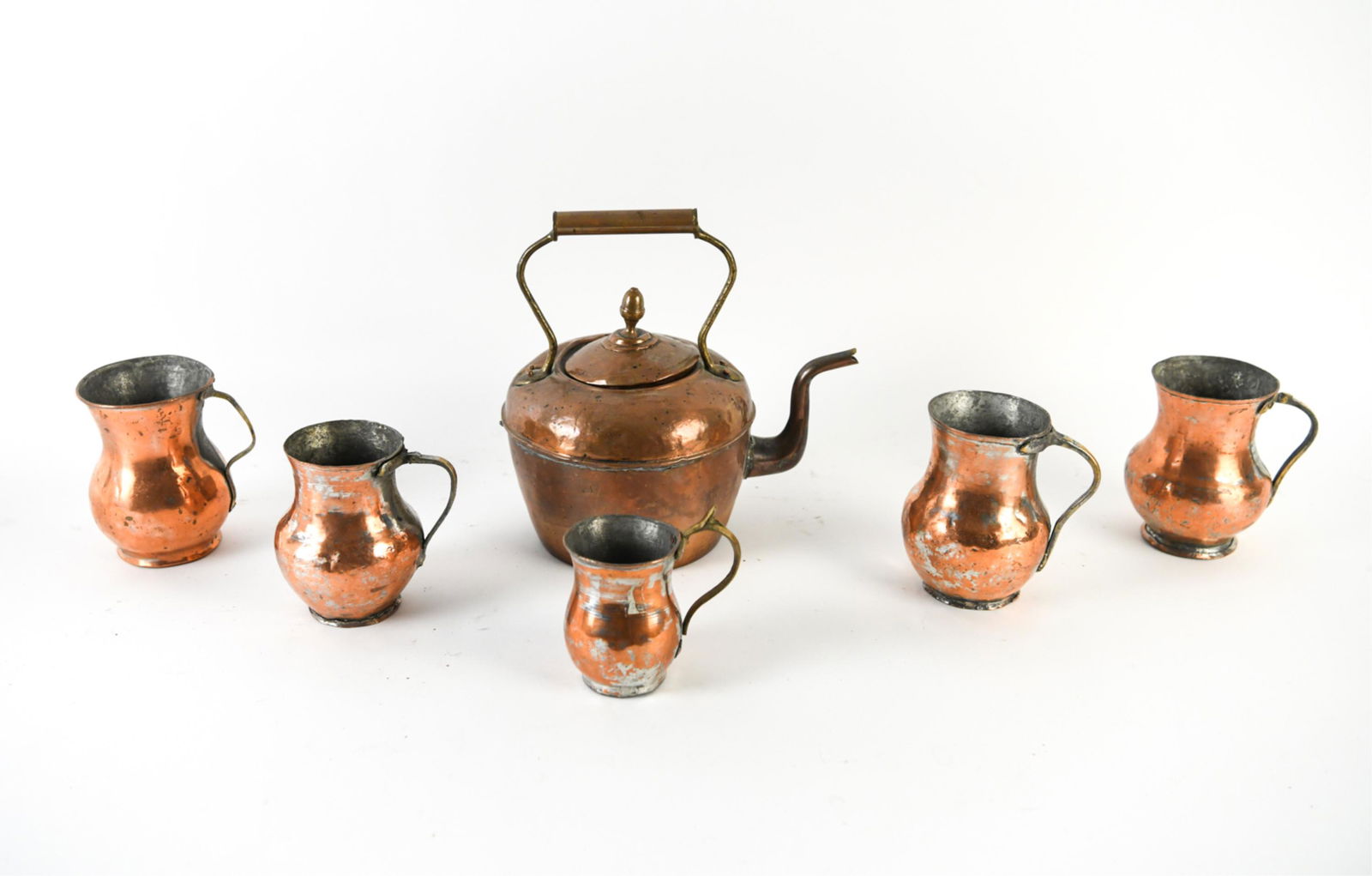 GROUPING OF ANTIQUE & VINTAGE COPPER & BRASS (1 of 15)