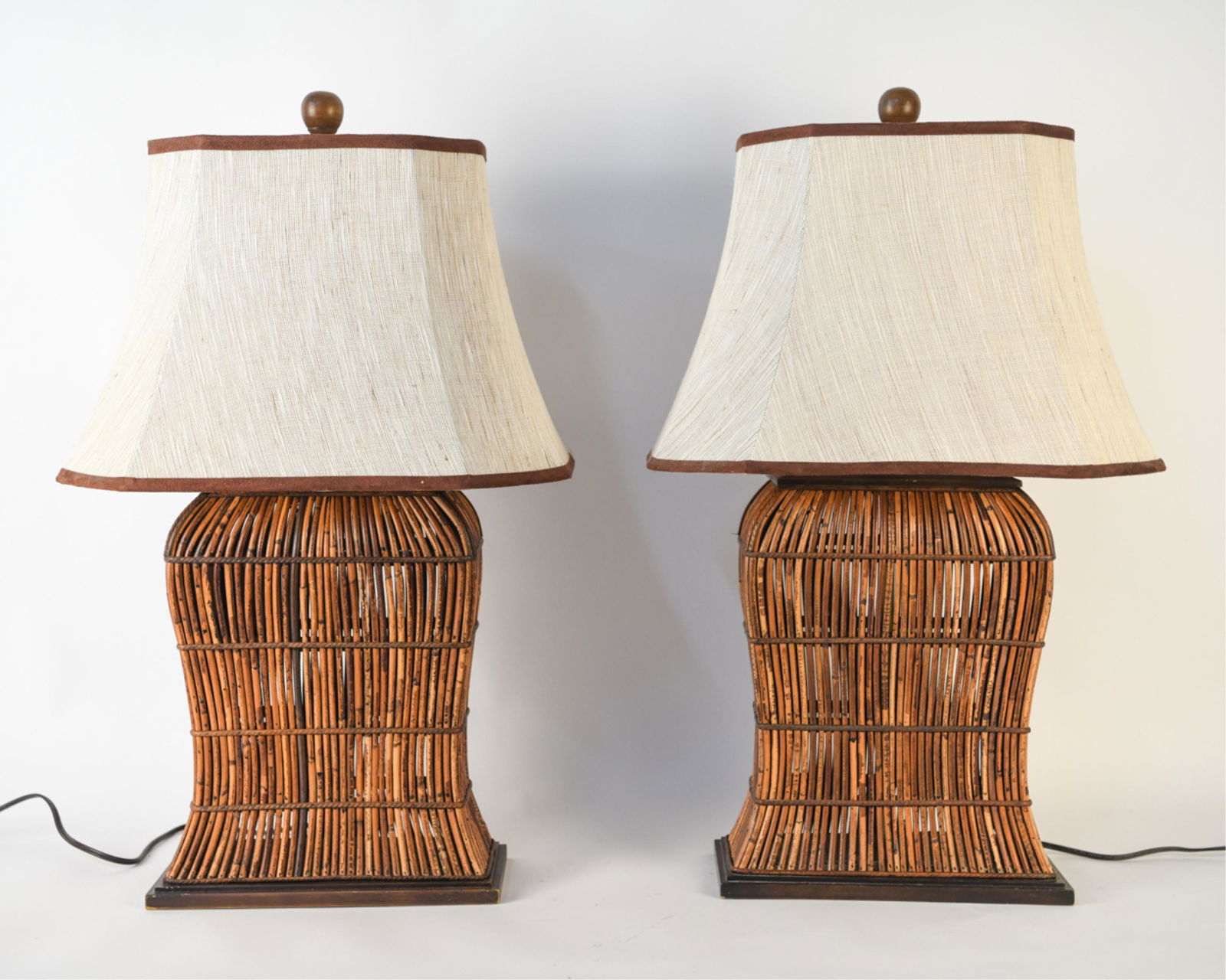 PAIR OF CONTEMPORARY CHINESE RATTAN TABLE LAMPS (1 of 20)