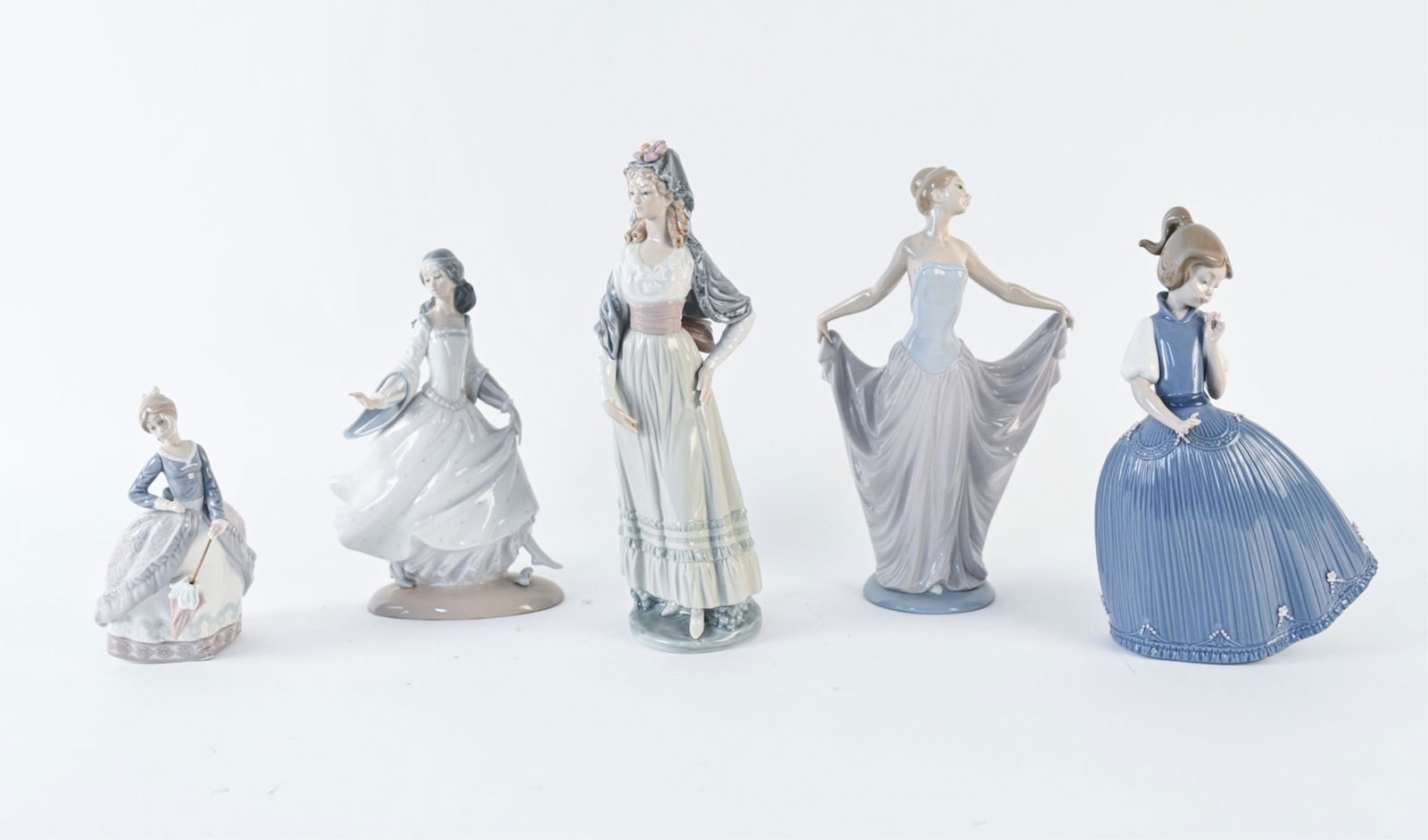 GROUPING OF LLADRO FANCY WOMEN PORCELAIN FIGURES (1 of 16)