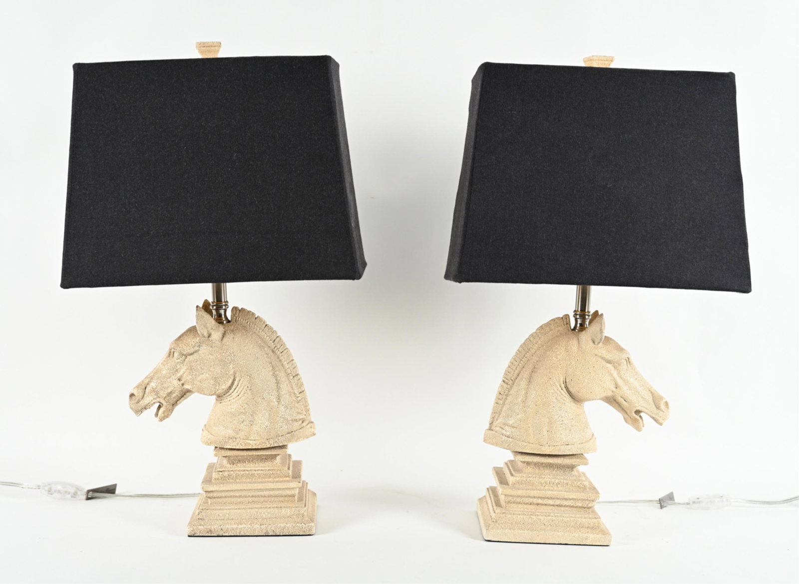 PAIR BARBARA COSGROVE HORSE HEAD TABLE LAMPS (1 of 12)