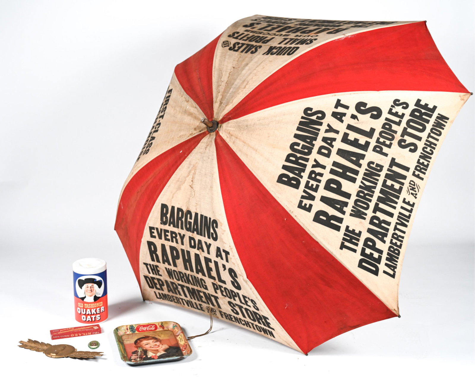 VINTAGE & ANTIQUE ADVERTISING GROUPING (1 of 11)