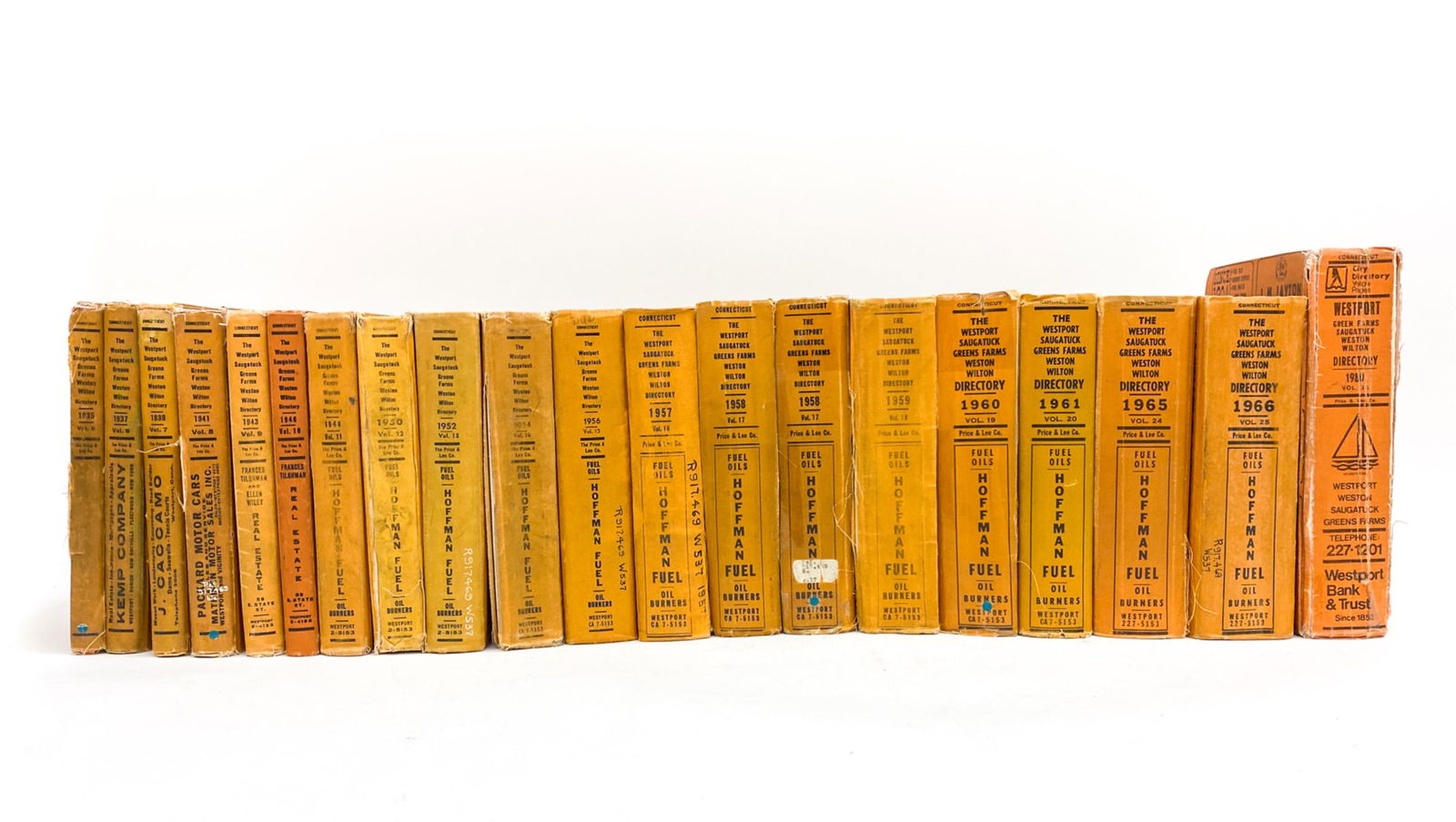 VINTAGE WESTPORT WESTON CT DIRECTORY BOOKS (1 of 10)