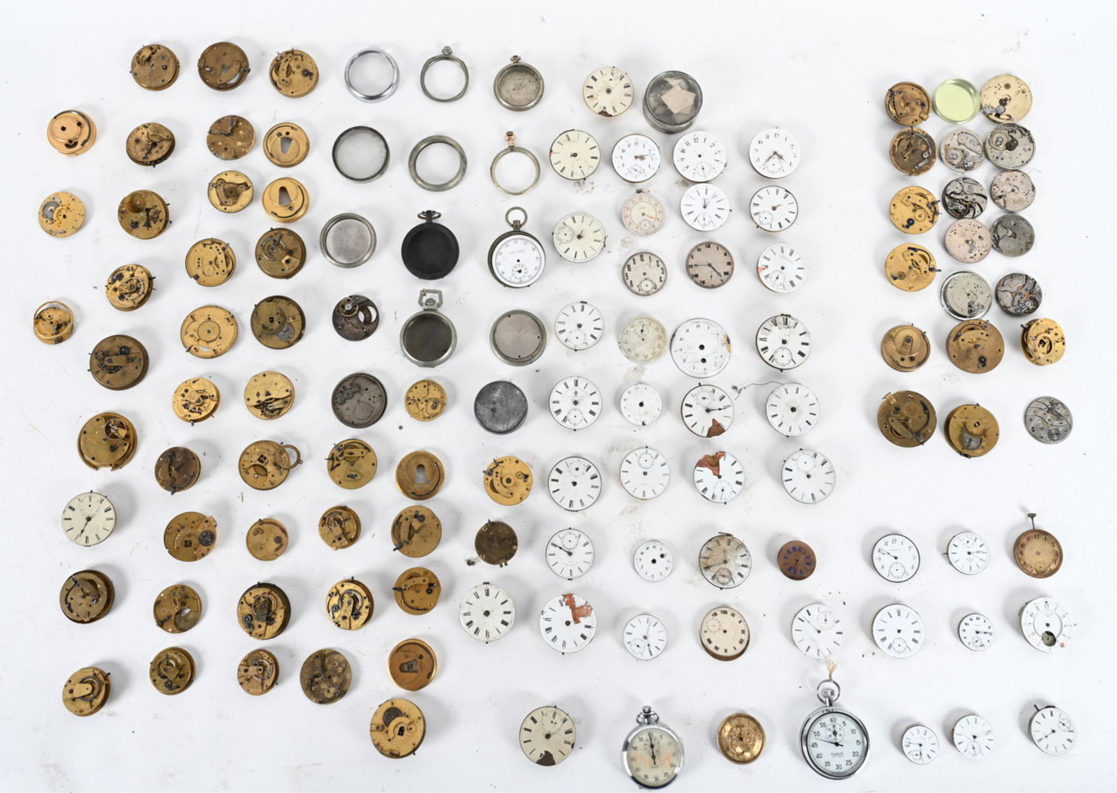 LARGE GROUPING OF ANTIQUE POCKET WATCH MOVEMENTS (1 of 20)