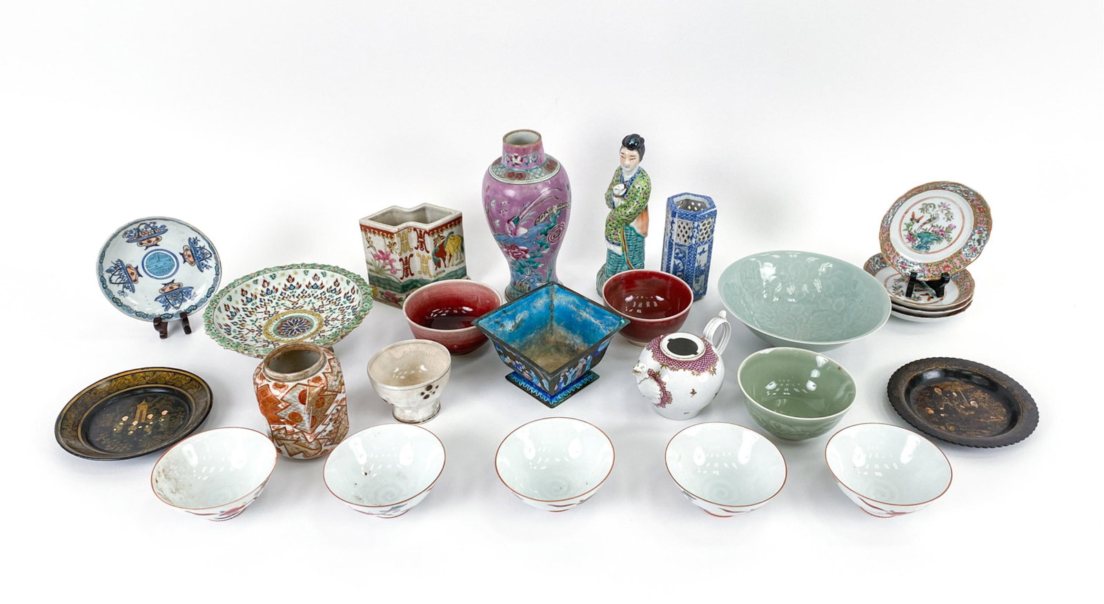GROUPING OF ASIAN CERAMICS ETC. (1 of 18)