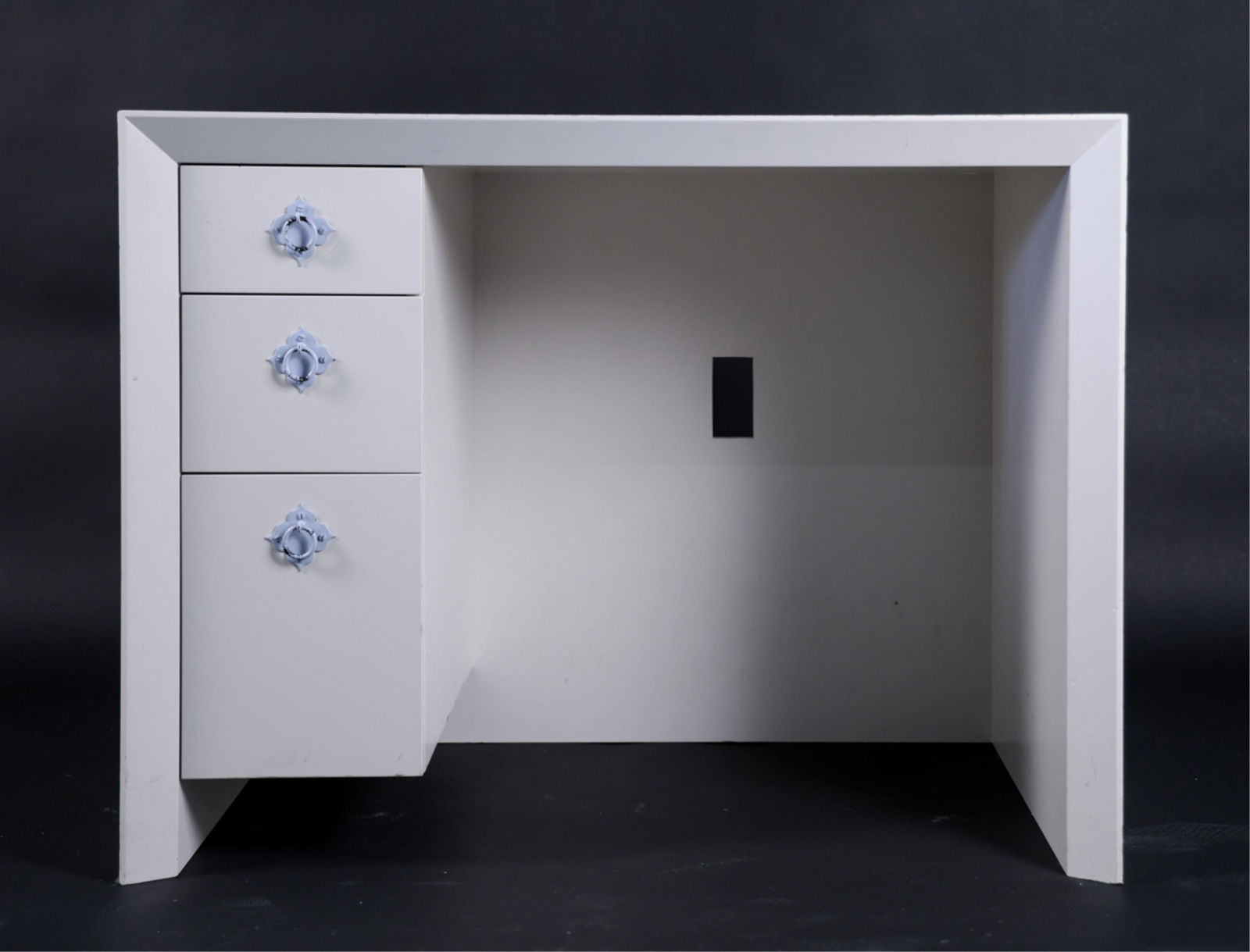 CONTEMPORARY WHITE DESK (1 of 20)