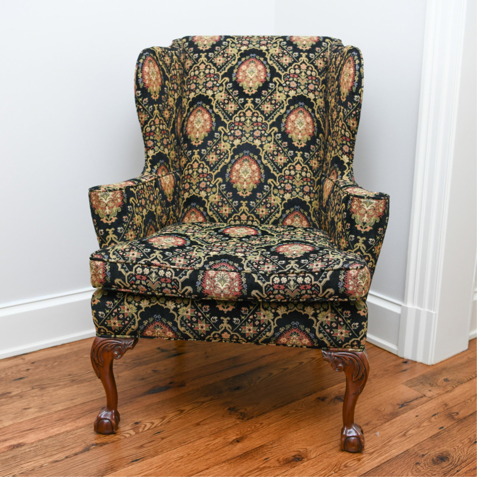 GEORGIAN STYLE WINGBACK CHAIR (1 of 8)