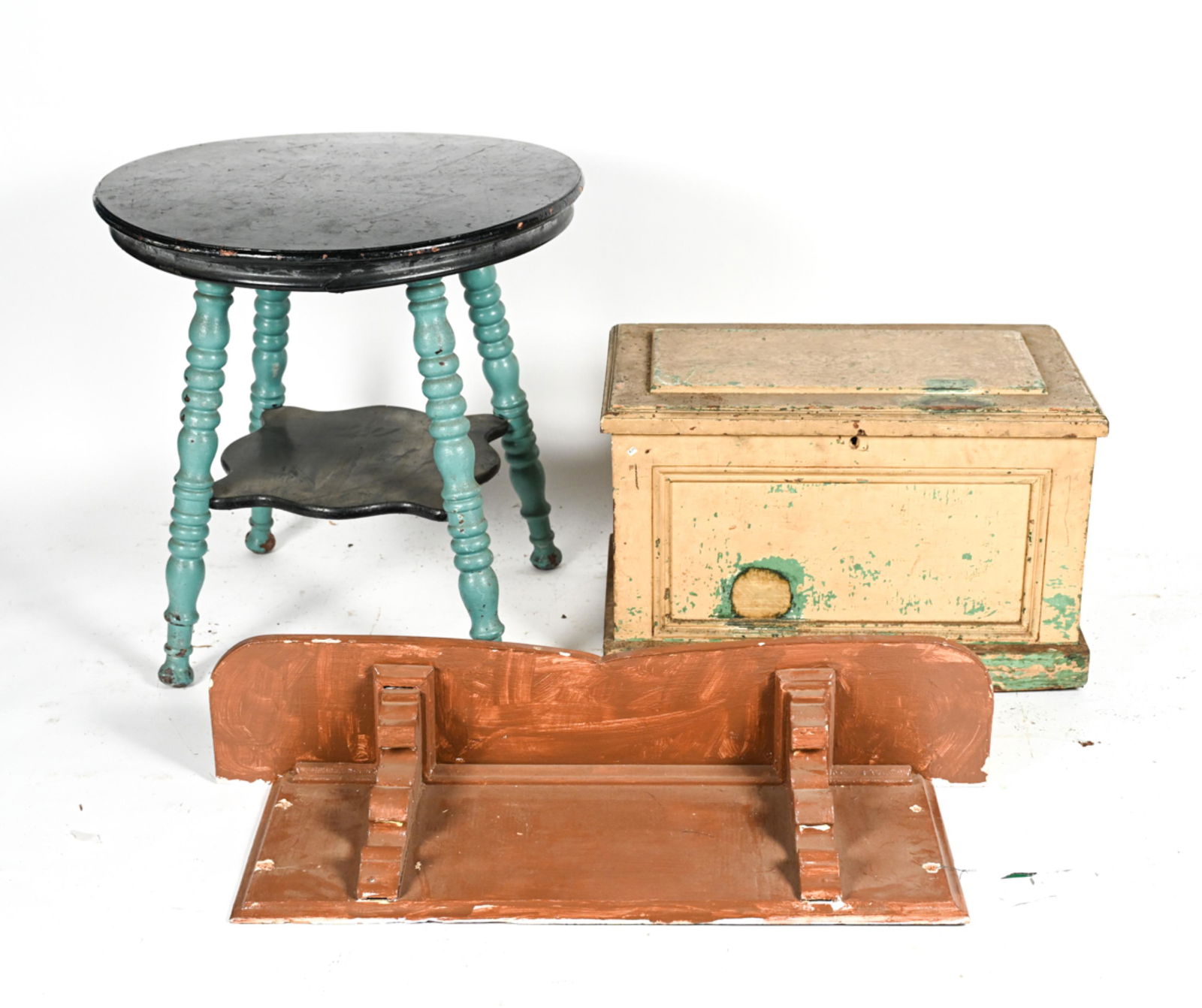 GROUPING OF VINTAGE COUNTRY PAINTED FURNITURE (1 of 15)