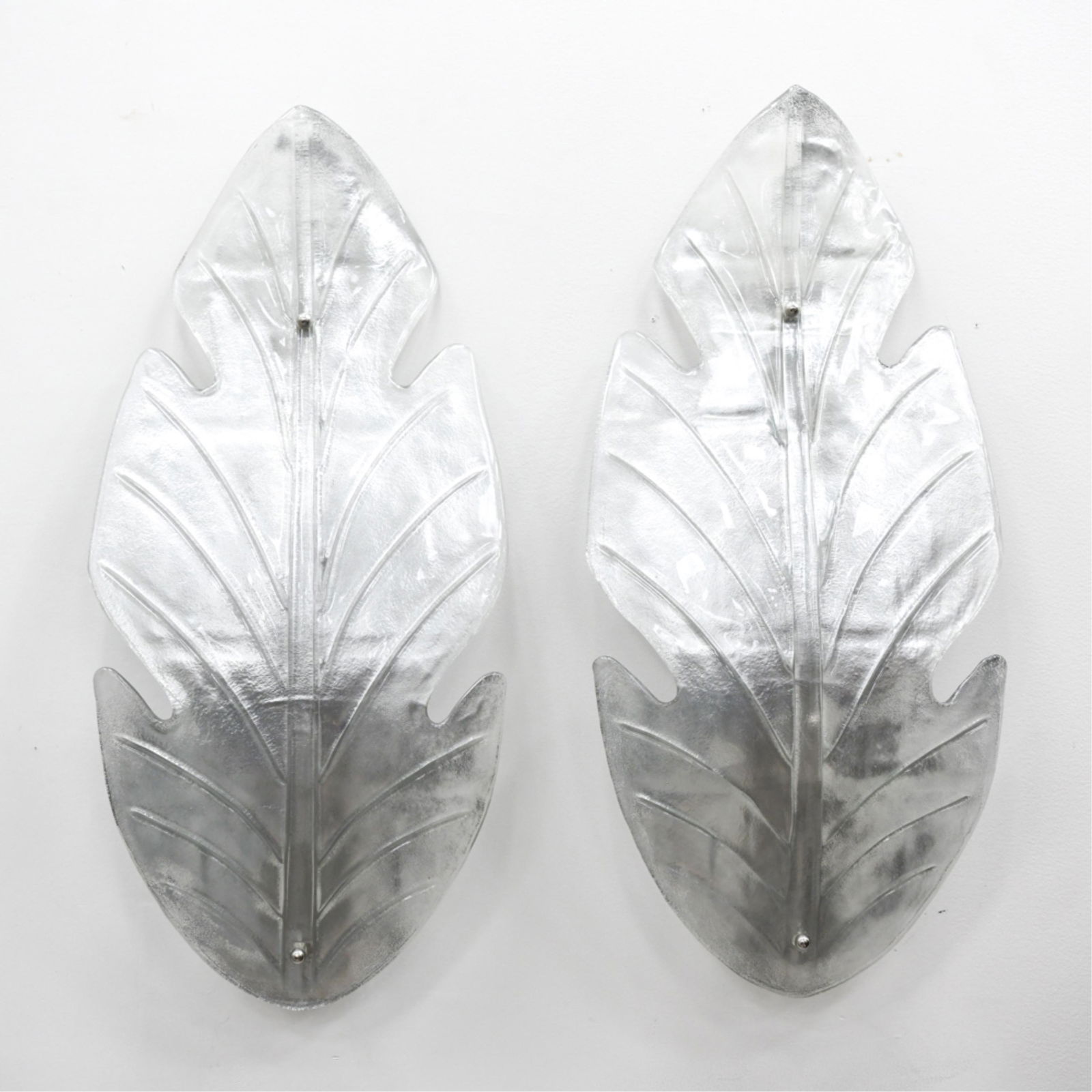 PAIR OF LARGE ITALIAN MURANO GLASS LEAF SCONCES (1 of 7)