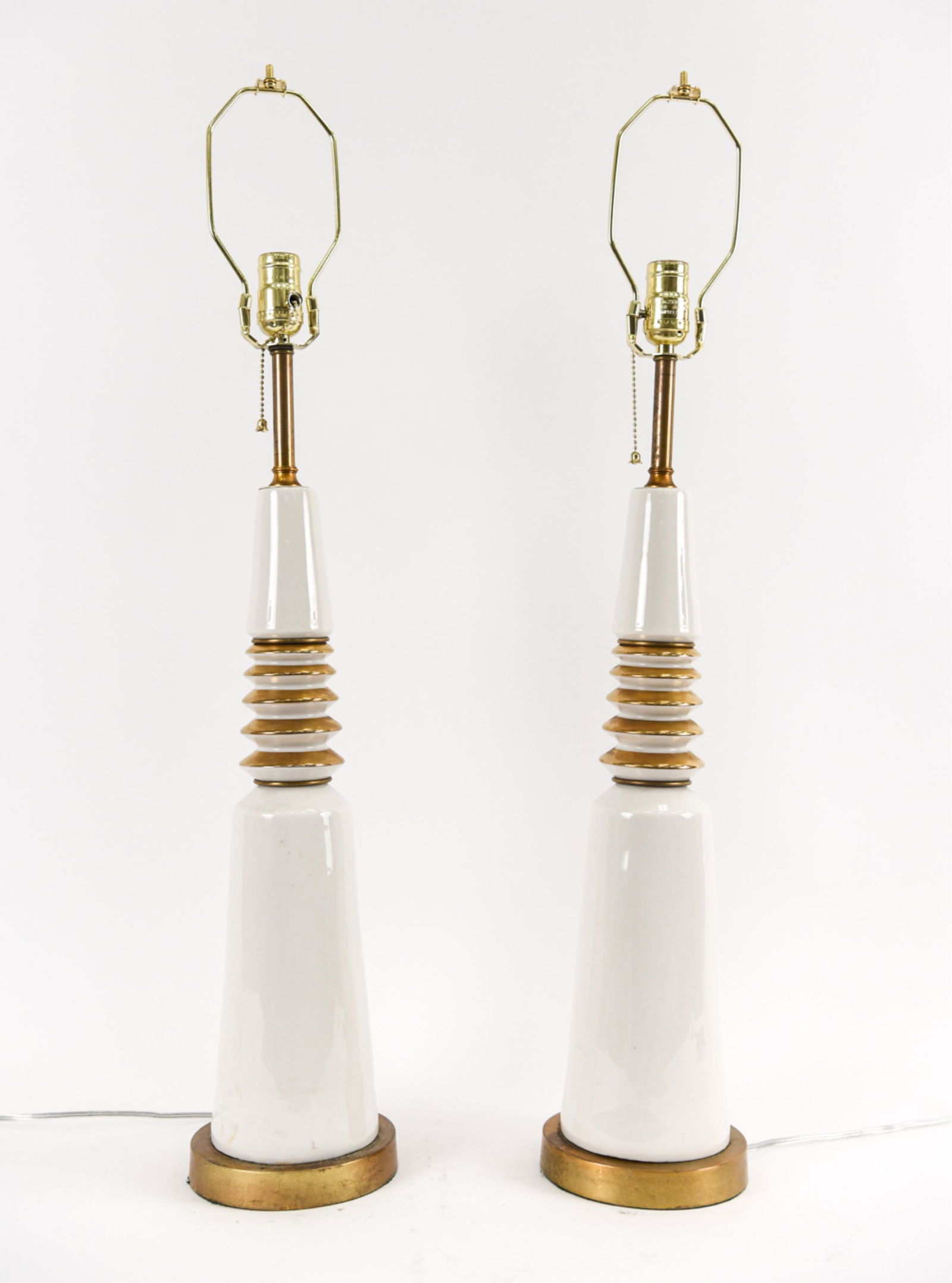 PAIR VINTAGE MODERN CERAMIC TABLE LAMPS (1 of 12)
