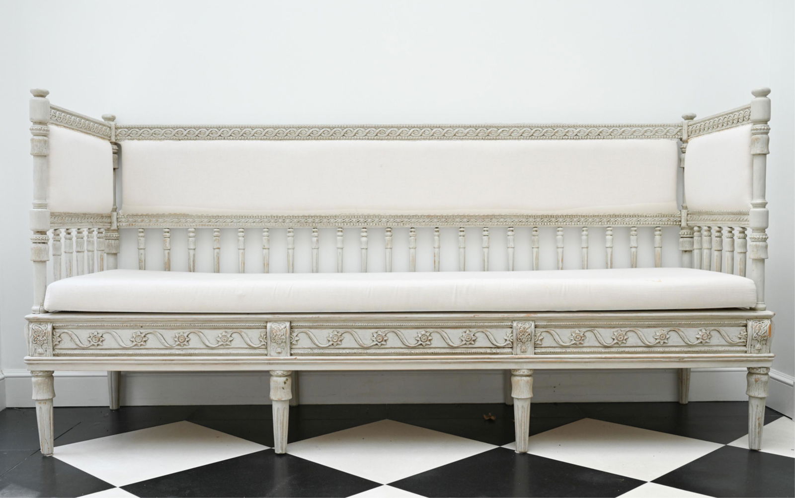 ANTIQUE SWEDISH STYLE CARVED & PAINTED BENCH (1 of 20)