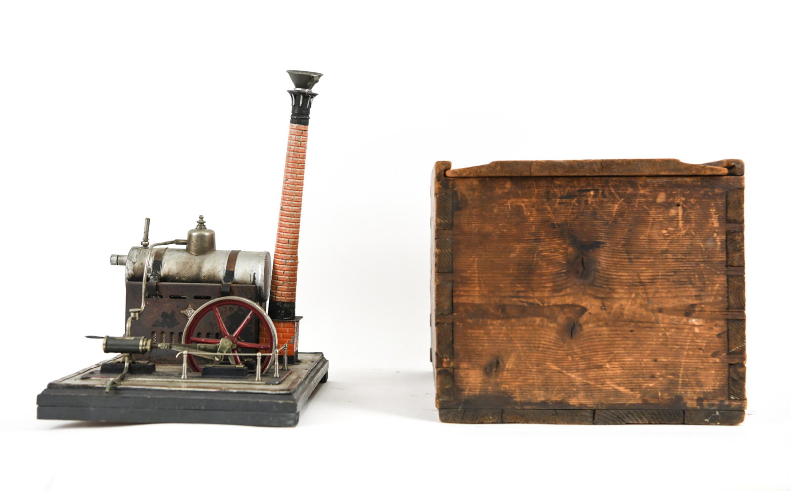 EARLY 20TH C. GBN MODEL STEAM ENGINE IN WOOD CASE (1 of 10)