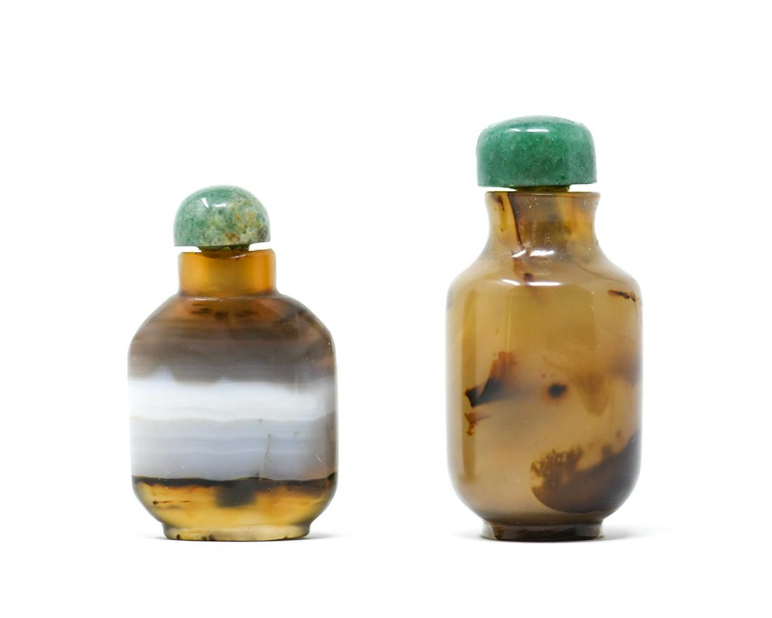 (2) CHINESE AGATE SNUFF BOTTLES (1 of 15)