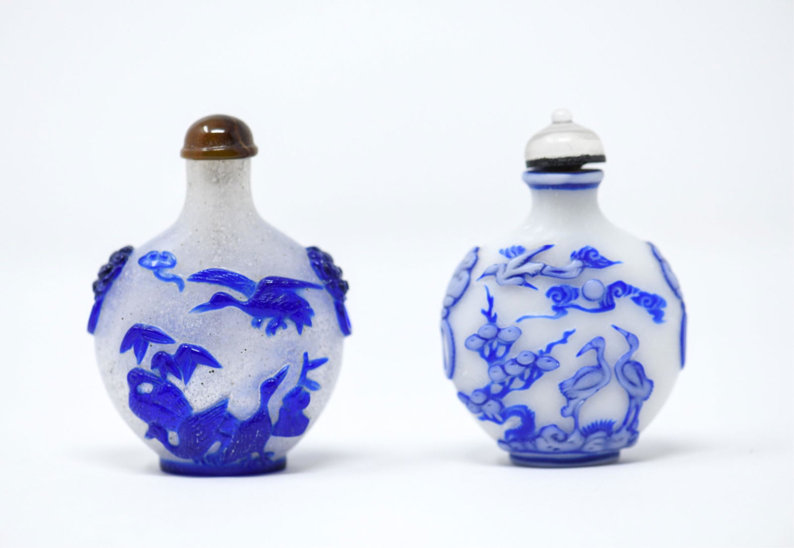 (2) CHINESE PEKING GLASS SNUFF BOTTLES (1 of 10)