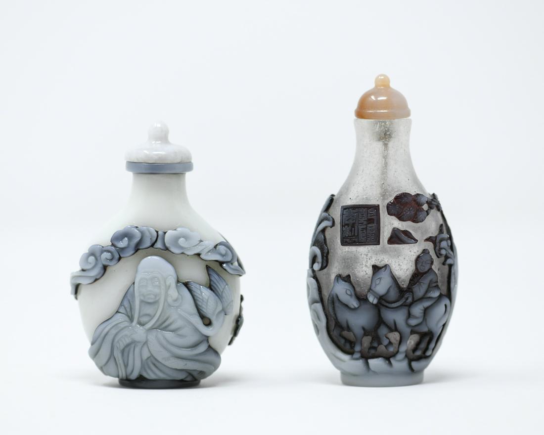 (2) CHINESE PEKING GLASS SNUFF BOTTLES (1 of 12)