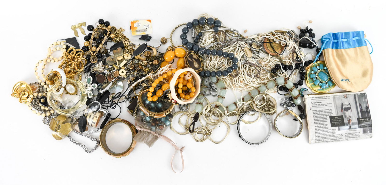 GROUPING OF COSTUME JEWELRY (1 of 10)