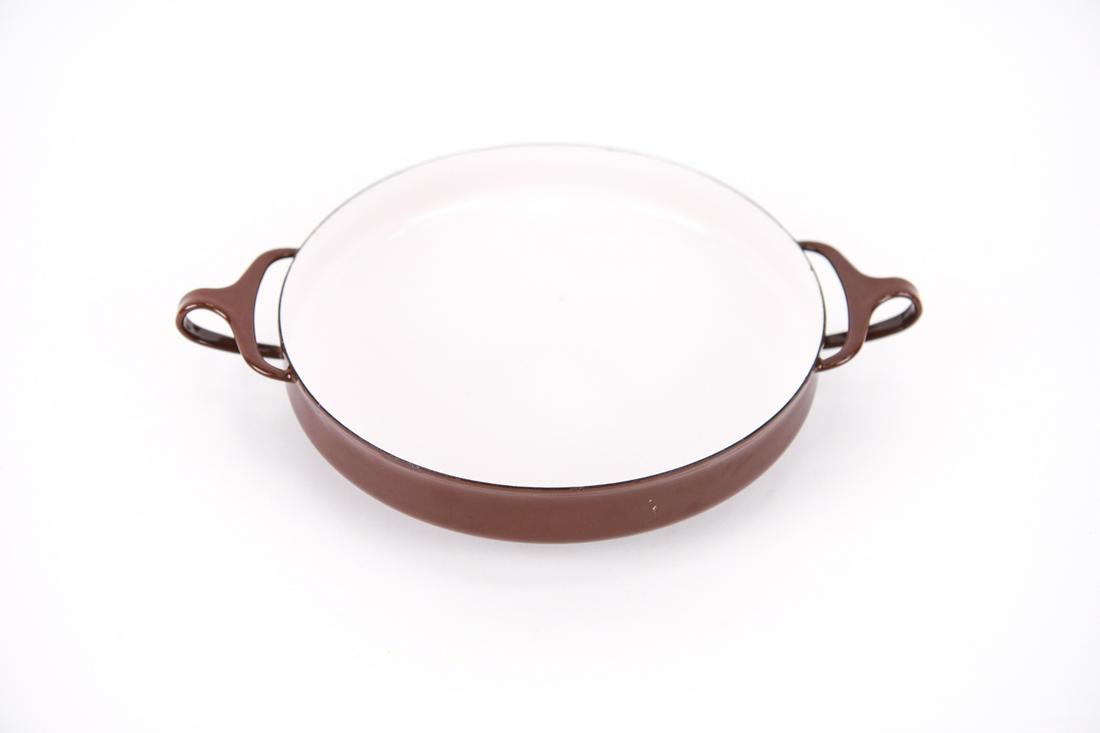 BROWN DANSK ENAMEL CASSEROLE (1 of 9)