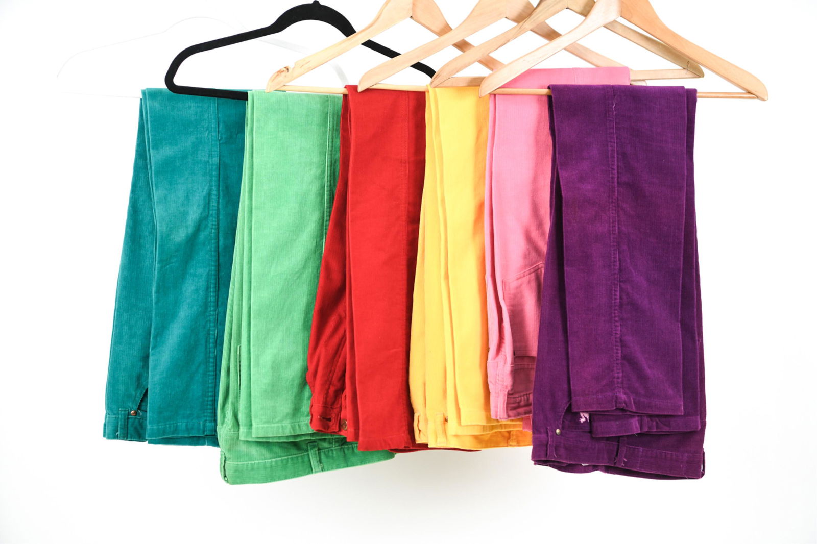 (6) 1970'S/80'S GLORIA VANDERBILT CORDS, 27-28" (1 of 11)