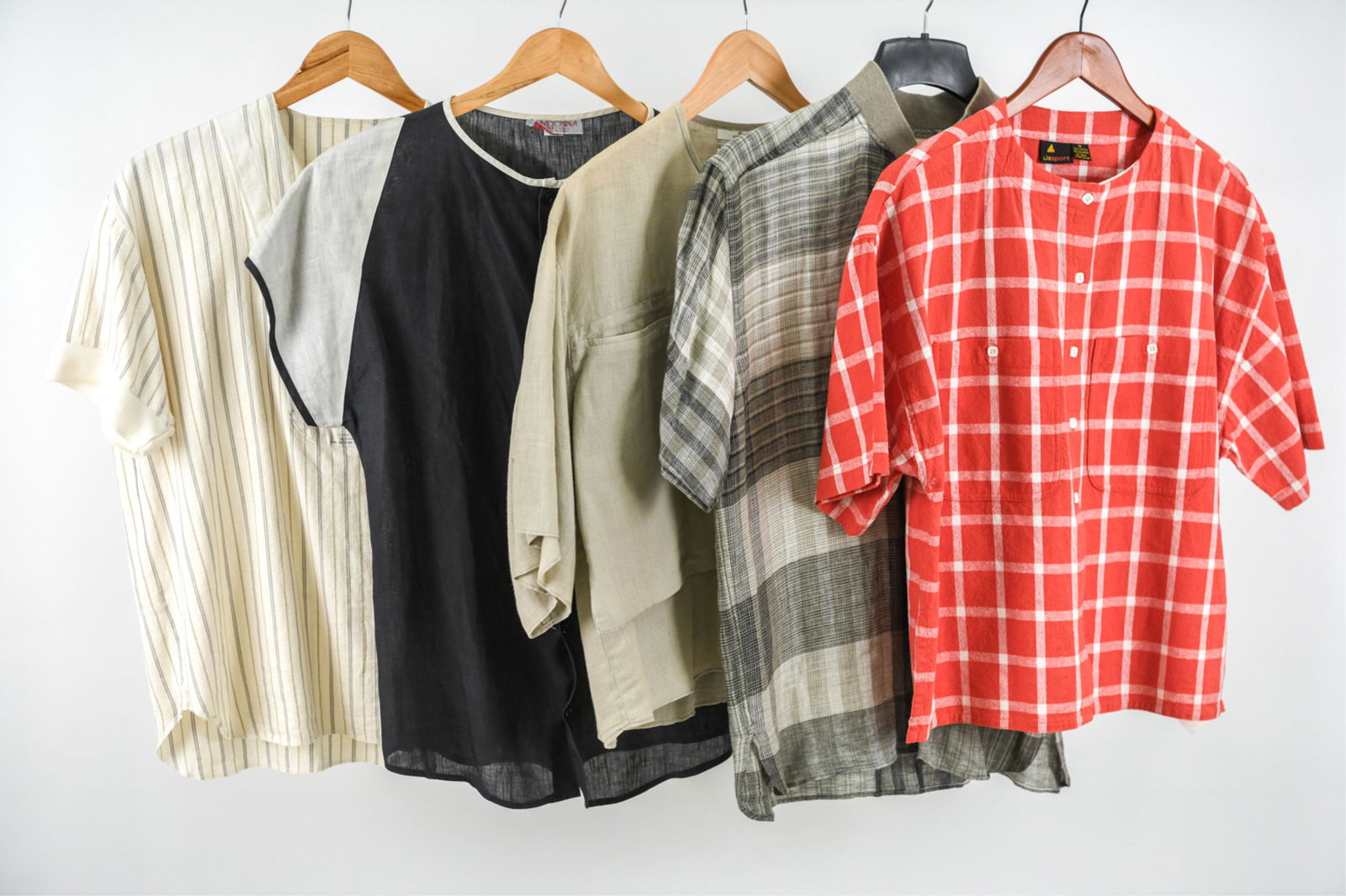 (5) VINTAGE SHORT SLEEVE SHIRTS INCL. MATSUDA, S/M (1 of 18)