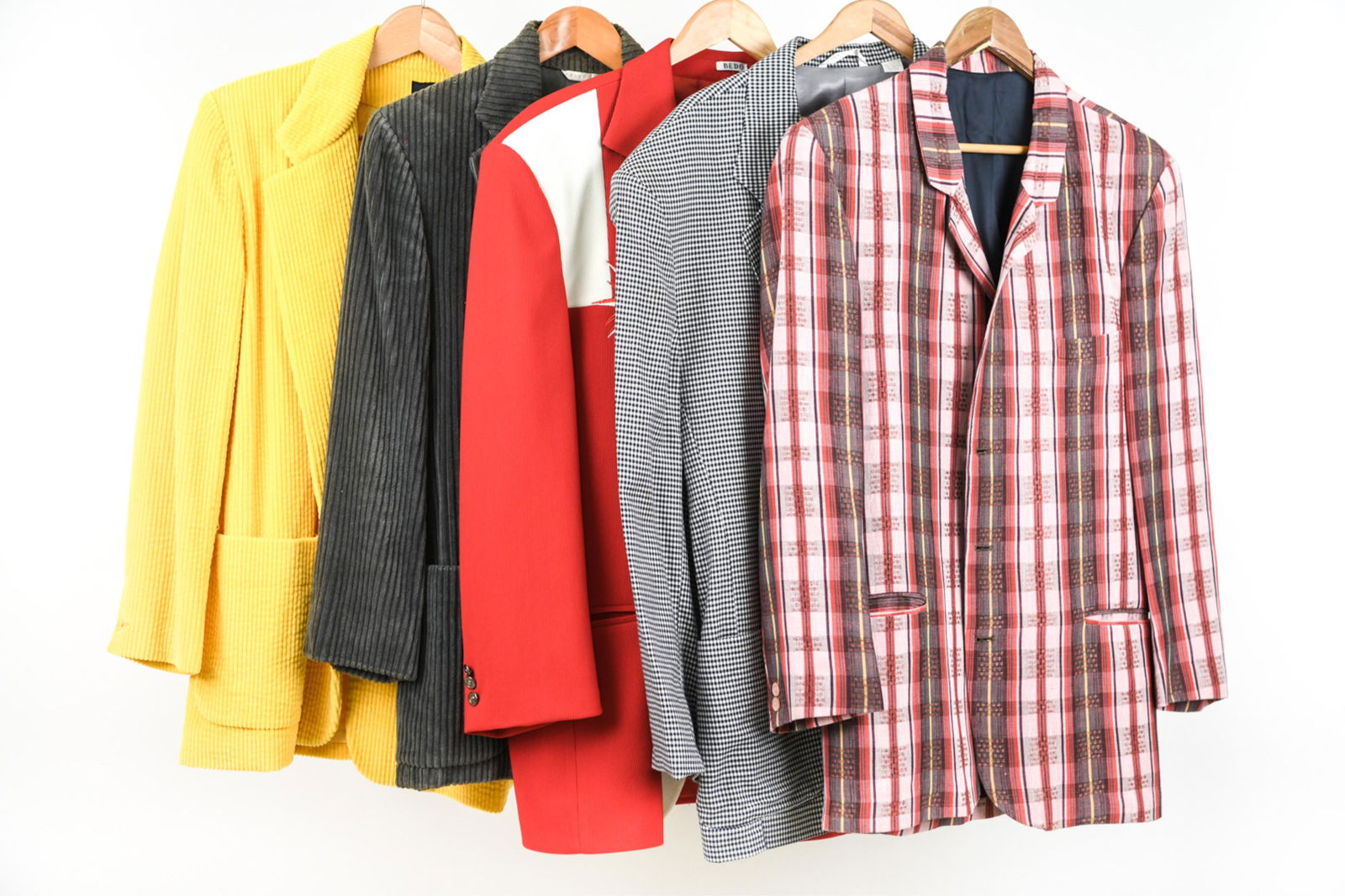 (5) COLORFUL VINTAGE JACKETS, M-XL (1 of 20)