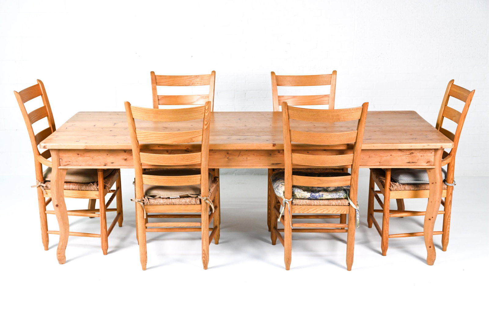 COUNTRY PINE DINING TABLE & (6) CHAIRS (1 of 18)