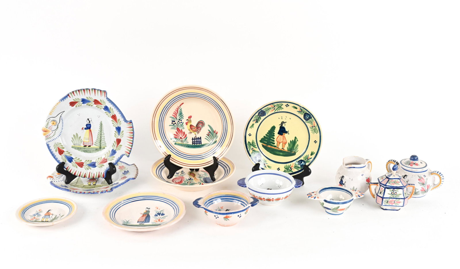 LARGE GROUPING OF HENRIOT QUIMPER FAIENCE (1 of 20)
