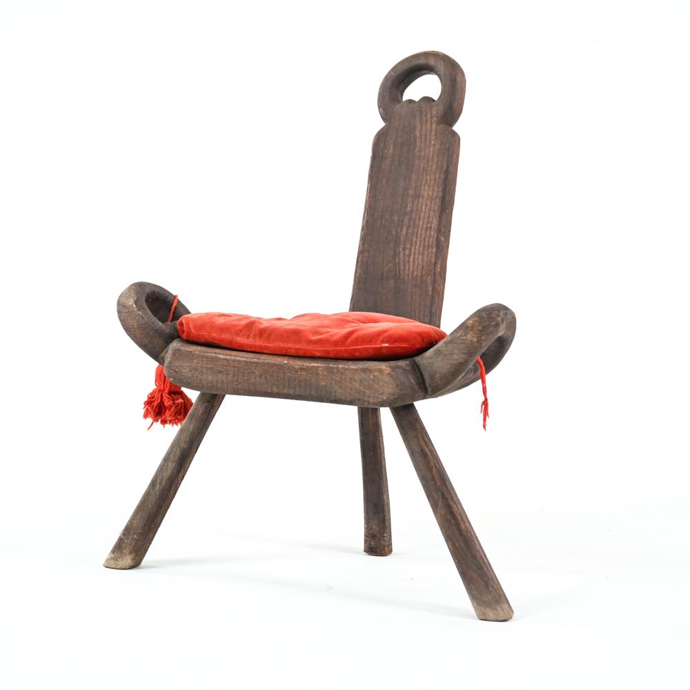 VINTAGE TRIPOD BIRTHING CHAIR (1 of 9)