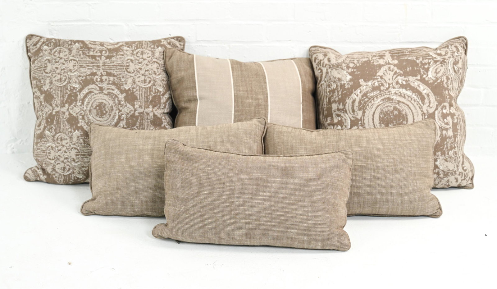 RESTORATION HARDWARE INDOOR/OUTDOOR THROW PILLOWS (1 of 6)