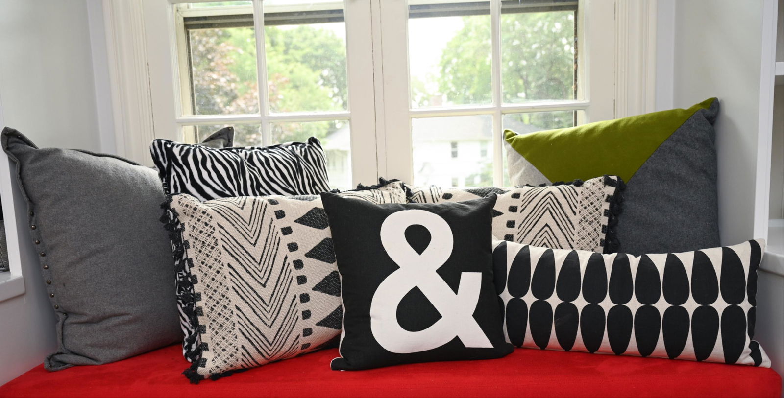 (7) DESIGNER THROW PILLOWS INCL. DOWN FILLED (1 of 14)