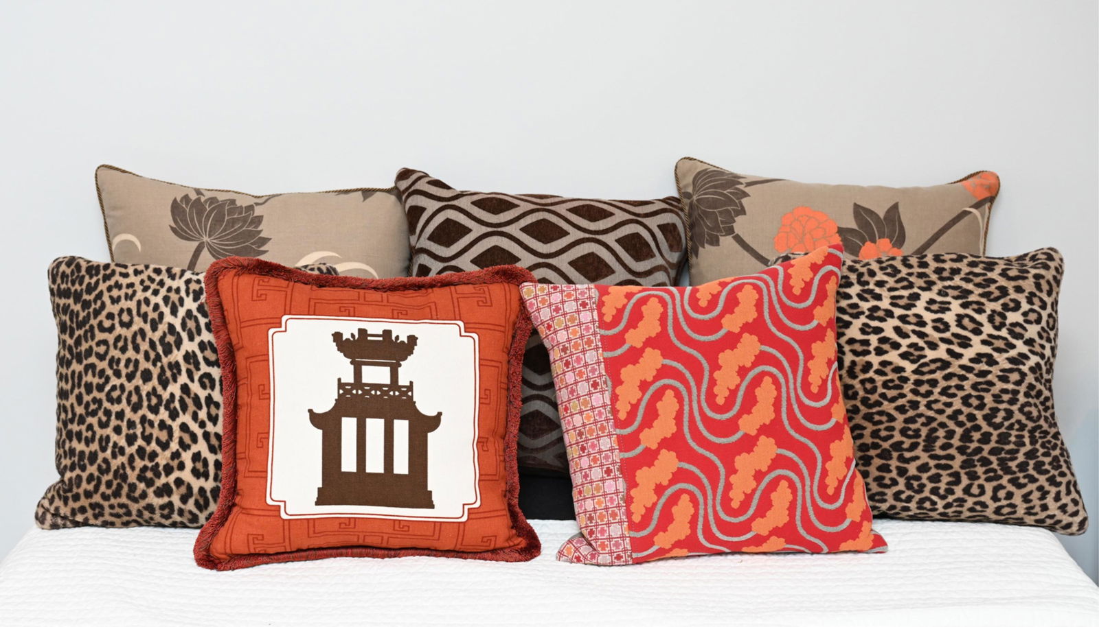(7) CUSTOM DOWN-FILLED THROW PILLOWS (1 of 7)
